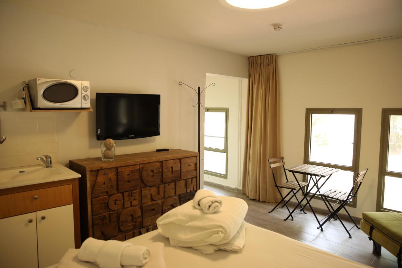 Bait Alfa Kibbutz Country Lodging Bet Alfa Exteriör bild